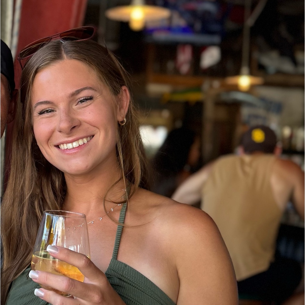 Meet your Posher, Courtney